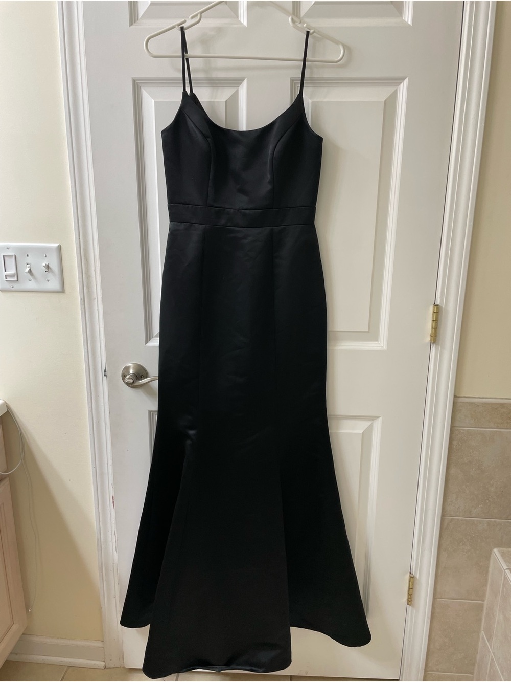 Elegant Black Spaghetti-Strap Hayley Paige Occassions dress